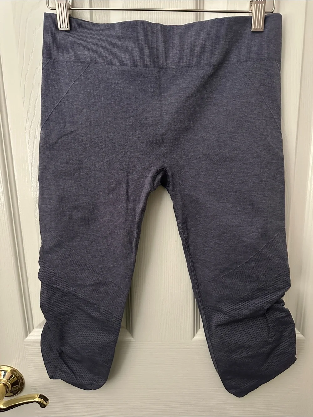 Ivivva Gray Scrunch Crop Leggings